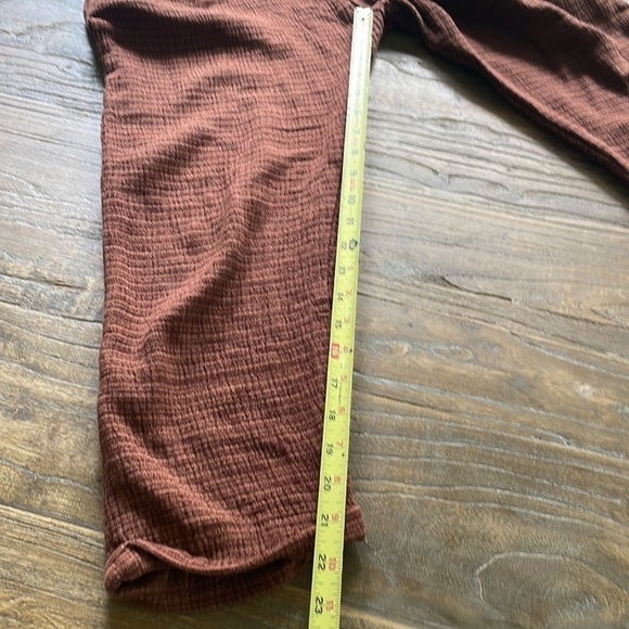 Little Lies Linen Blend Textured Pull On Pant - Picture 12 of 12